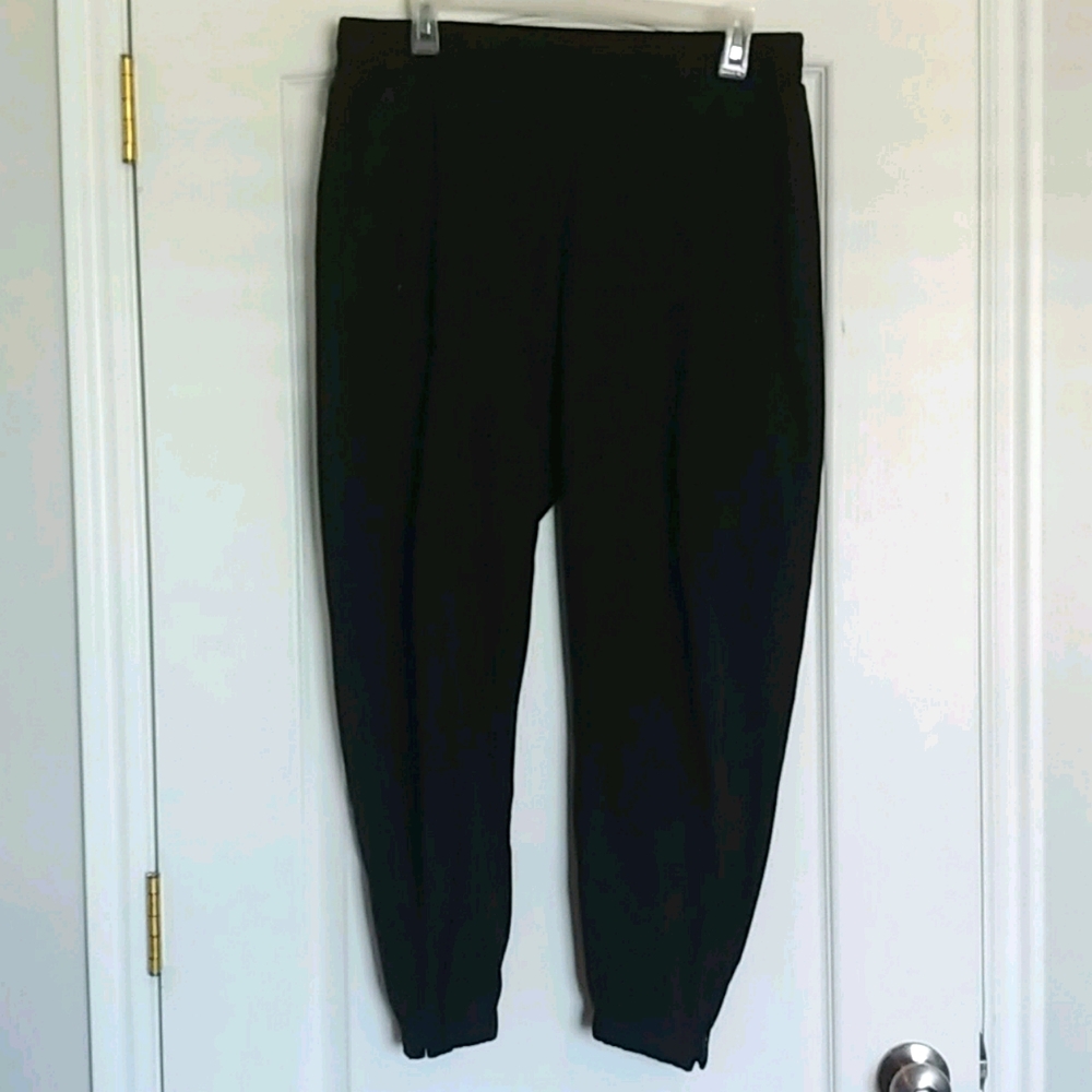 Old Navy stretch tech joggers!